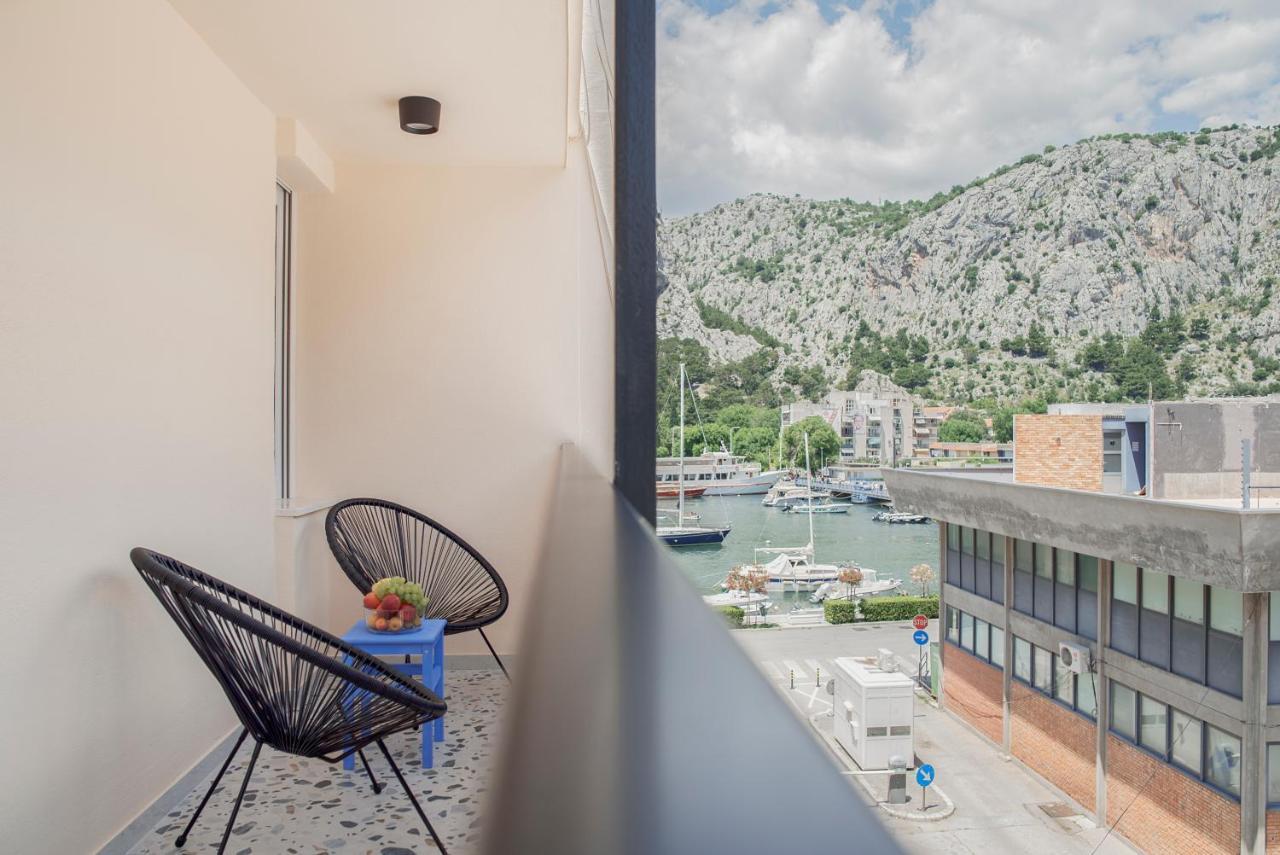 Apartment Vito Omiš Buitenkant foto