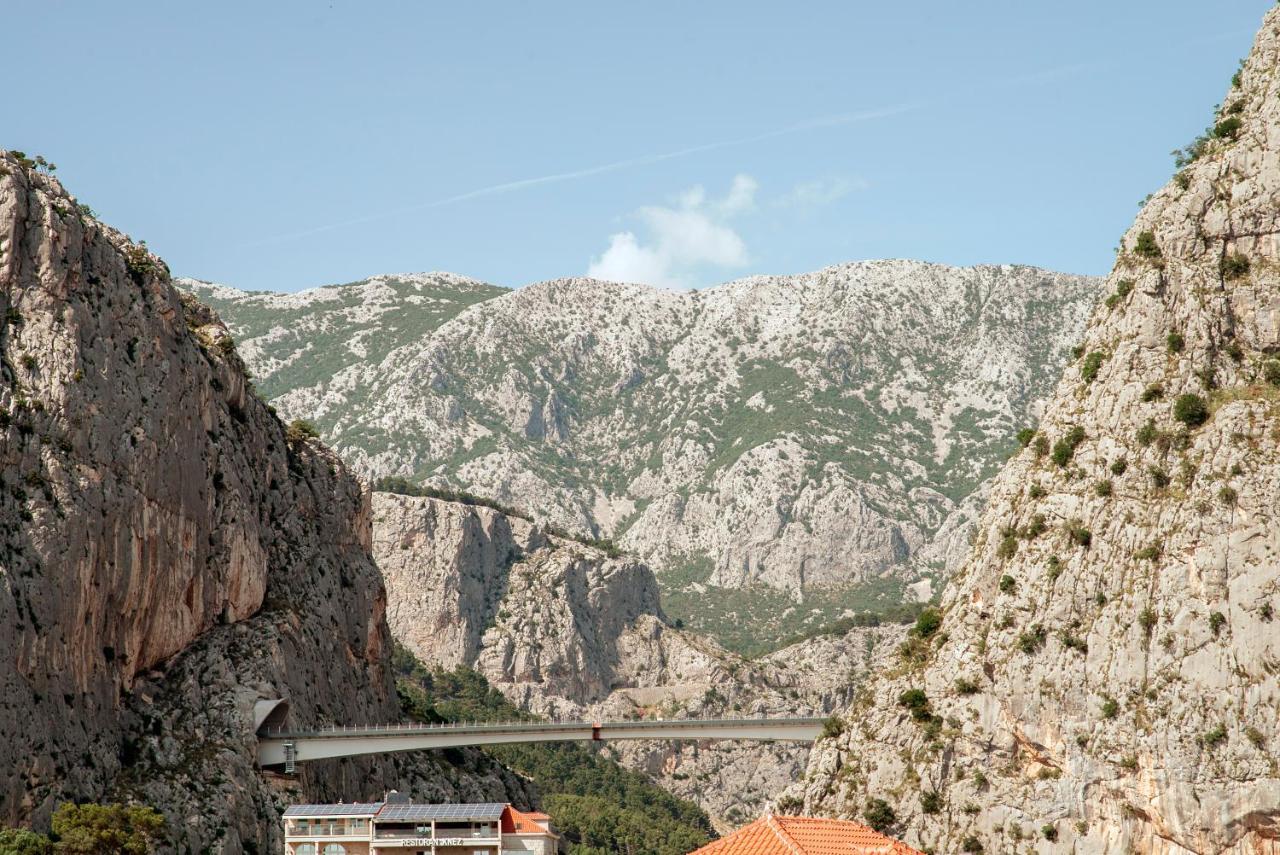 Apartment Vito Omiš Buitenkant foto